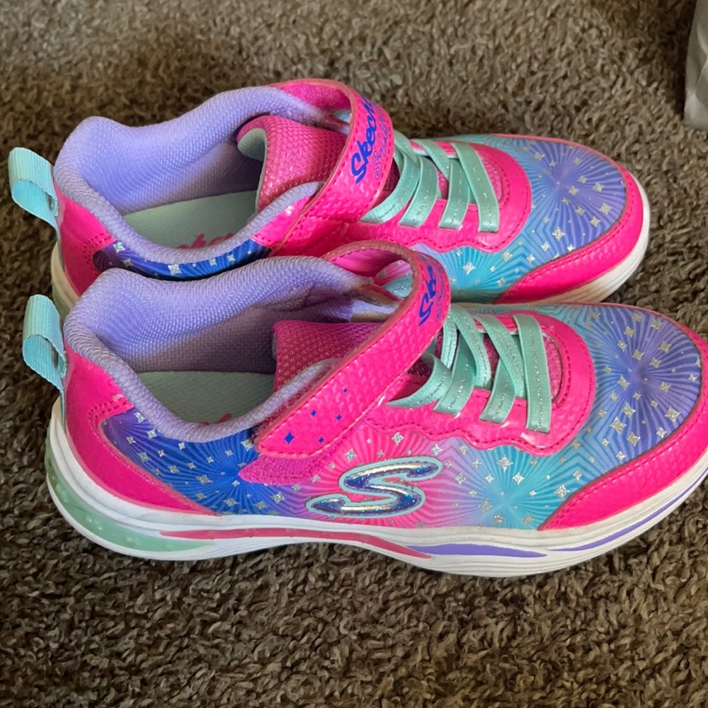 Light up sketchers